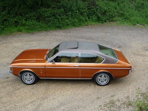 1975 Ford Granada MK1 Ghia Coupe Ford Granada Coupe, Ford Consul, Magazine Feature, Ford Granada, Vinyl Roofing, Orange Copper, Cars Uk, Ford Classic Cars, Old Fords