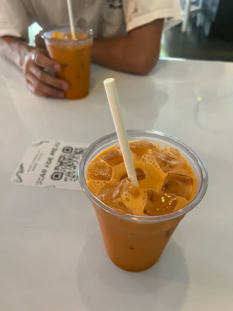 Thai Iced Tea Aesthetic, Thai Milk Tea Aesthetic, Thai Tea Aesthetic, Thai Drinks, Thai Aesthetic, Date Lunch, Thailand Aesthetic, Thai Iced Tea, Thai Cafe