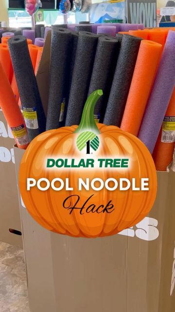 Pool Noodle Pumpkin Craft, Pool Noodle Hacks Diy, Diy Halloween Decorations Pool Noodles, Dollar Tree Halloween Centerpiece Ideas, Pool Noodle Pumpkin Wreath, Autumnal House Decor, Pool Noodle Halloween Wreath, Dollar Store Porch Decor, Diy Halloween Centerpieces Dollar Stores