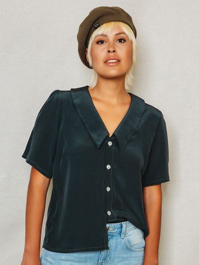 Friday Pattern Company, Knitting Crafts, Sewing Tops, Paper Sewing Patterns, Blouse Pattern Sewing, Dolman Sleeve Tops, Sewing Pattern Sizes, Button Up Top, Blouse Pattern