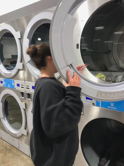 Folded Laundry Aesthetic, Laundry Day Aesthetic, Doing Laundry Aesthetic, Laundry Mat Aesthetic, Chores Aesthetic, Laundry Aesthetic, College Laundry, Laundry App, College Vibes