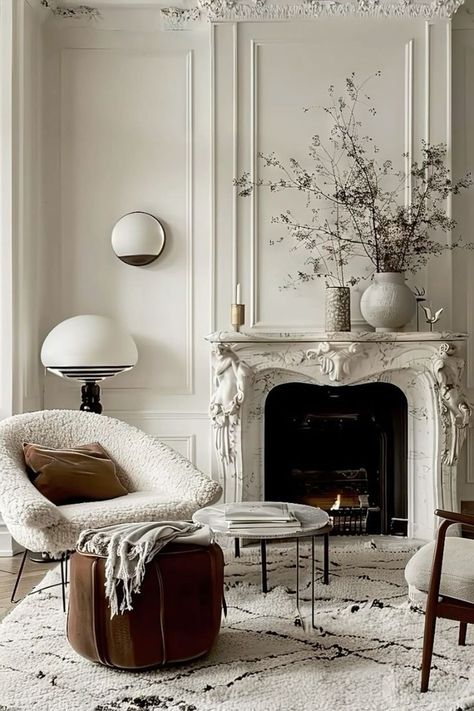 Modern Parisian Interior Design, Modern Parisian Interior, Parisian Style Interior, Neoclassical Living Room, Minimalistic Interior Design, White Marble Fireplace, Parisian Interior Design, Ruangan Studio, Classical Interior Design