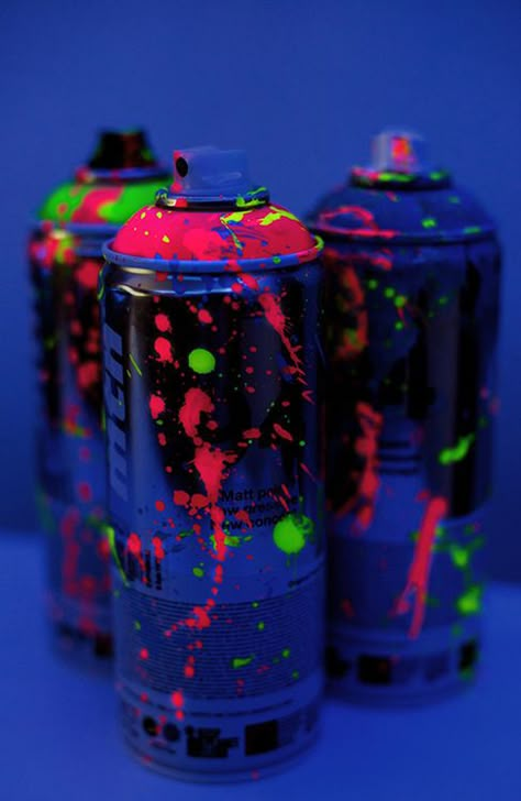 . Neon Spray Paint, Bg Design, Yennefer Of Vengerberg, Graffiti Wallpaper, Neon Aesthetic, Neon Party, Live Colorfully, Aesthetic Images, Splatoon