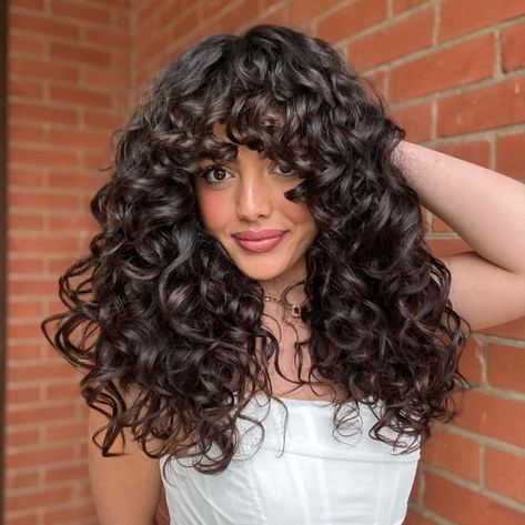 Root Clipping, Clip Curly Hair, Curly Hair Fringe, Hairstyles For All Hair Types, Shoulder Length Curls, Curly Cuts, Hair Color Mahogany, Strawberry Blonde Hair Color, Short Curly Hairstyles