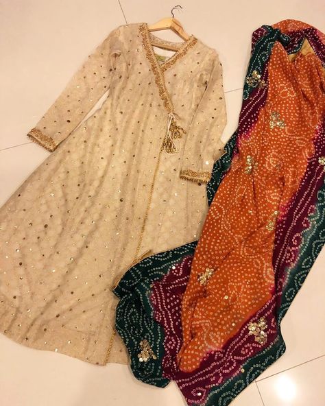 Ansab Jahangir on Instagram: “Ivory classic angarkha paired with our jewel tone Chunri mukesh laden dupatta✨ #houston #lahore #dubai #toronto #ansabjahangir…” Ansab Jahangir, Pakistani Formal Dresses, Pakistani Fashion Casual, Pakistani Wedding Outfits, Pakistani Fancy Dresses, Pakistani Dresses Casual, Pakistani Fashion Party Wear, Girls Frock Design, Salwar Kamiz