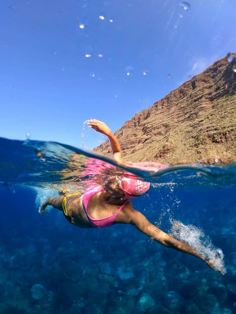 Open Water Aesthetic, Swimming Open Water, Open Water Swimming Aesthetic, Triathlon Aesthetic, Swimming Photoshoot, Rich Places, Madeira Aesthetic, January Motivation, Open Water Swim