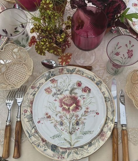 Cordelia de Castellane (@cordeliadecastellane) • Instagram photos and videos Cordelia De Castellane, Gold Palette, September 1, The Master, Tablescapes, Old Fashioned, Coming Soon, Raspberry, Table Settings