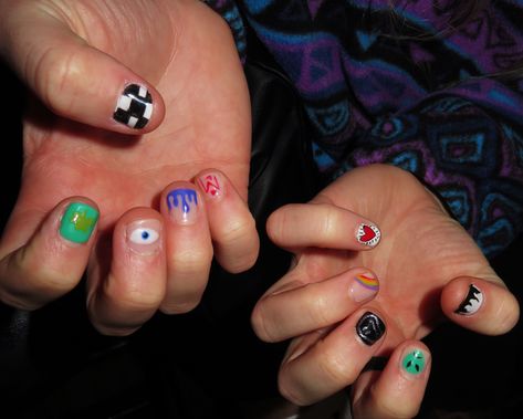 Masc lesbian nails mens nails Masc Women Nails, Masc Lesbian Nails Ideas, Nails For Masc Women, Masc Lesbian Nails, Lesbian Nails Design, Men With Painted Nails, Masc Nails Ideas, Masc Nails Designs, Lesbian Nails