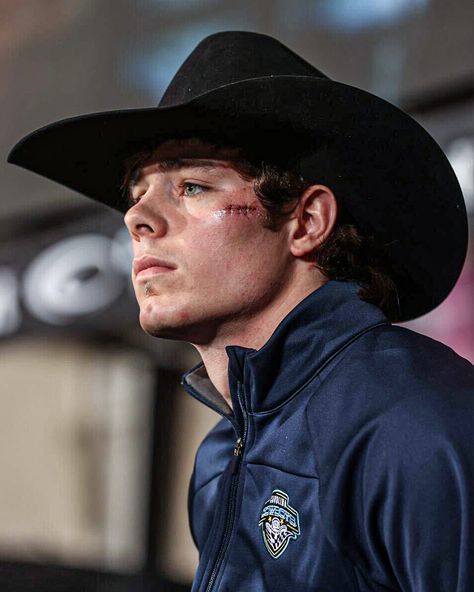 Attractive Cowboy, Rodeo Men, Older Cowboy, Men In Cowboy Hats, Guys Smiling, Hot Cowboy Aesthetic Men, Rodeo Guys, Bull Riders Rodeo Cowboys, Mexican Cowboys