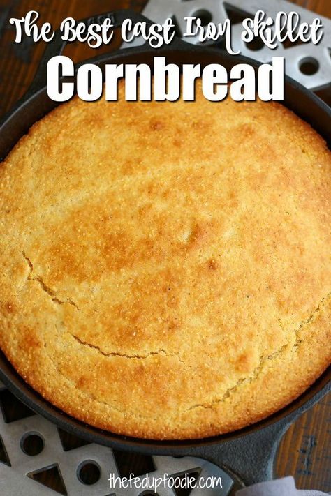 Such and incredibly easy from scratch cornbread that turns out amazing! Love how fluffy and flavorful this is. Great with all kinds of soups Andean dishes. #Cornbread #CornbreadRecipe #CornbreadRecipeEasy #CornbreadRecipeFromScratch #CastIronCornbread #CornbreadRecipeEasySkillet Easy Skillet Cornbread, Old Fashioned Cornbread, Easy Homemade Cornbread, Southern Cornbread Recipe, Easy Cornbread Recipe, Best Cornbread Recipe, Cornbread Recipe Sweet, Moist Cornbread, Cornbread Easy