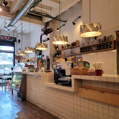 19 Best Cafes & Coffee Shops in Barcelona - Eating Out or In Coffee Shops Barcelona, Barcelona Cafe Aesthetic, Spain Coffee Shop, Cafe In Spain, Barcelona Coffee Shop, Barcelona Eat, Coffee Barcelona, Spain Lifestyle, Brunch Barcelona