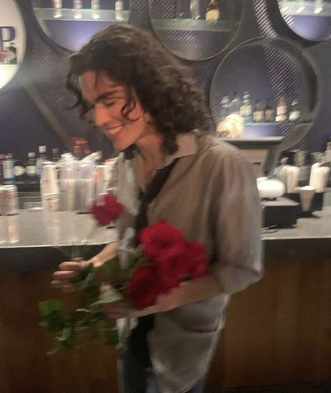 Conan Gray, May 20, Curly Hair, Roses, Hair