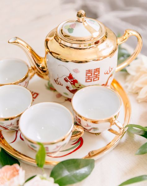 Asian Tea Ceremony Decor, Chinese Wedding Decor Tea Ceremony, Compliance Officer, Tea Ceremony Wedding, Vietnamese Tea, Chinese Wedding Tea Ceremony, Japanese Tea Ceremony Set, Tea Wedding, Gongfu Tea Set