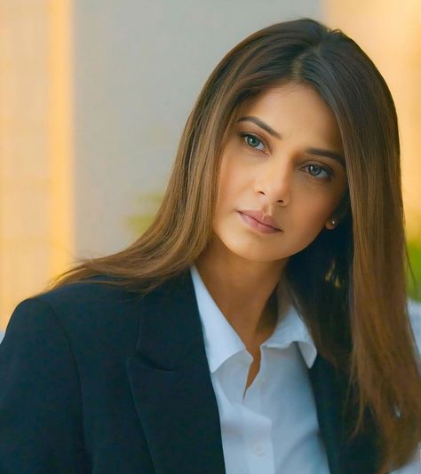 Legal Outfits, Beyhadh Maya, Maya Beyhadh, Jeniffer Winget, Wwe Raw Women, Jennifer Winget Beyhadh, Dare Questions, Most Handsome Actors, Cute Attitude Quotes