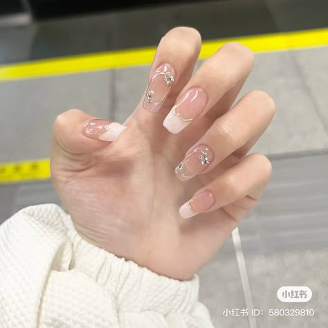 French Tip Douyin Nails, Douyin French Nails, Korean Square Nails, White Douyin Nails, Douyin Nails Almond, Ulzzang Nails, Korean Glass Nails, Cali Nails, Short Nail Art Ideas