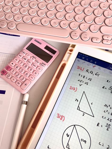 #studying #romaticizing #pink #office Light Pink School Aesthetic, Pink Aesthetic Study Wallpaper, Pink Nerd Aesthetic, Pink Engineer Aesthetic, Pink Math Aesthetic, Pink Science Aesthetic, Computer Lab Organization, Lady Engineer, Pink Studying