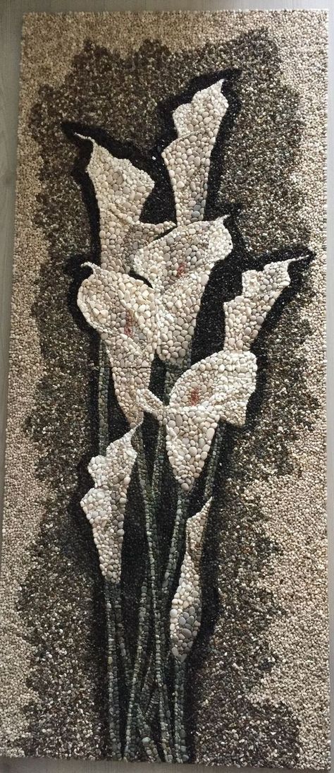 https://www.pinterest.nz/pin/437482551296369561/ Diy Pebble Art, Seed Art, Wal Art, Creation Art, Pebble Mosaic, Mosaic Artwork, Stone Crafts, Rock Painting Art, Rock Design