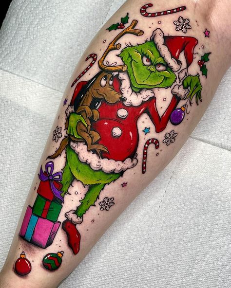 Angelo Parente | The Grinch 🎄❄️ . . . #blackworkers_tattoo #eternalink #thegrinch #thegrinchwhostolechristmas #grinch #christmastattoo #btattooing… | Instagram Grinch Tattoo, Christmas Tattoo Ideas, Christmas Tattoos, Wand Tattoo, Cartoon Tattoo, Cute Tattoo, Christmas Tattoo, B Tattoo, Tattoo Art Drawings