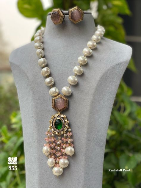 Combinations Victorian, Pearl Choker Necklace Indian, Statement Jewelry Outfit, Choker Necklace Indian, Beaded Wedding Jewelry, Jewelry Indian Wedding, Fashion Jewelry Necklaces Gold, Jewelry Pearl Necklace, Sabyasachi Jewelry