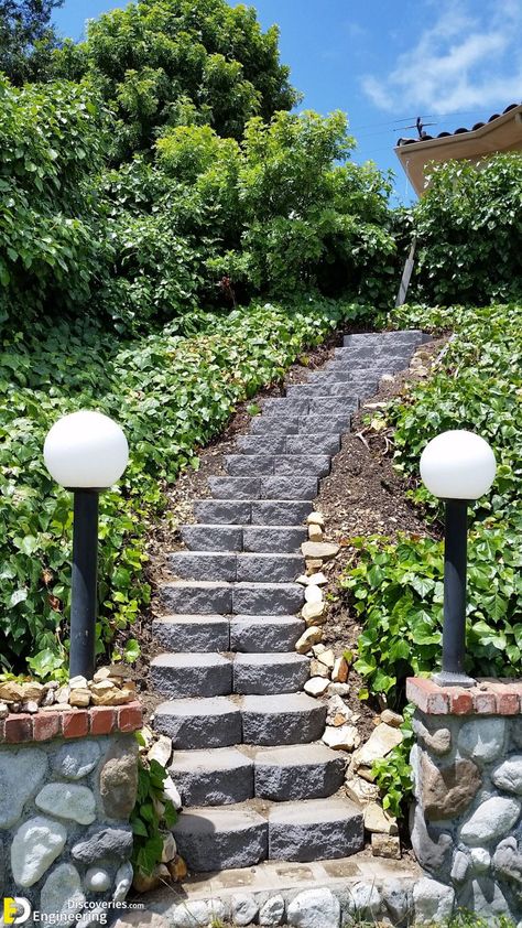 33 Amazing Ideas To Make Your Own Steps In Your Garden - Engineering Discoveries Outdoor Slope Steps, Retaining Wall Ideas Steep Hillside, Steps With Retaining Wall Blocks, Sloped Backyard Walkway, Steep Hill Steps Diy, Hillside Erosion Control Retaining Walls, Landscape Stairs On A Hill, Retaining Wall Block Steps, Steep Block Landscaping