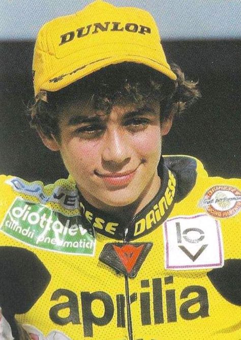 1995 Vale Rossi, Vr46 Valentino Rossi, Nicky Hayden, Professional Motorcycle Racer, Valentino Rossi 46, Marc Marquez, Cool Motorcycles, Valentino Rossi, Bike Art