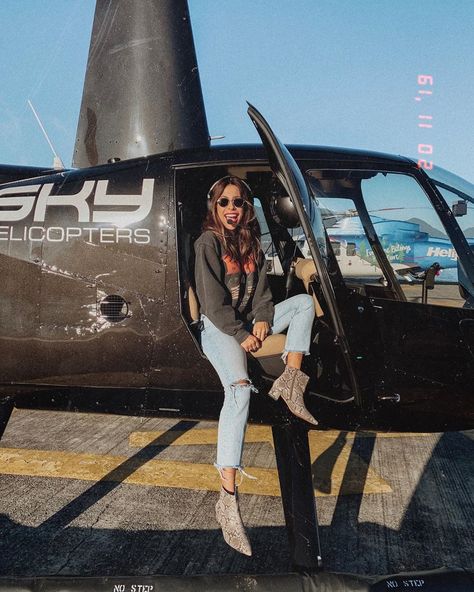 Ashley Torres on Instagram: “checked the box on FIRST HELICOPTER RIDE! 🚁 what a freakin’ experience. Vancouver, you sure are beautiful! 🌲 | @fairmontpacific you are too…” Fall Travel Outfit, Helicopter Ride, American Gods, Dream Vacations Destinations, Maternity Poses, Ideas For Instagram Photos, Plaid Fashion, Women Life, Pregnancy Shoot