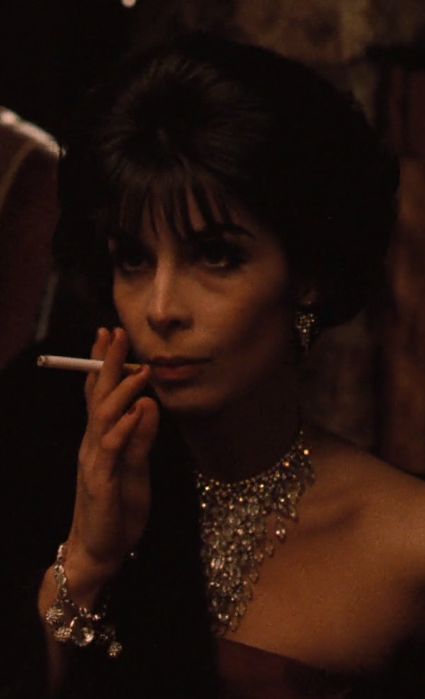 The Godfather: Part II (1974) Italian Mafia Wife Aesthetic, Italian American Aesthetic, Adrian Balboa, 1950s Photoshoot, Godmother Outfit, I Heart Huckabees, Mafia Wives, The Godfather Part Iii, Talia Shire