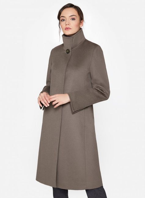 Taupe coat with button - Second Season - Cinzia Rocca Cinzia Rocca, Women Jacket, Luxury Clothing, Hooded Coat, Luxury Outfits, High Neck Dress, In Italy, Jackets For Women, Italy