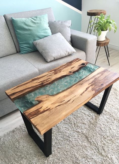 African Interior Design, Wood Resin Table, Epoxy Wood Table, African Interior, Wood Epoxy, Diy Dining, Epoxy Table, Resin Furniture, Diy Wood Projects Furniture