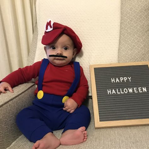 Baby Mario Costume, Mario Costume Diy, Mario Costumes, Diy Fantasia, Diy Baby Costumes, Sew Halloween Costume, Luigi Costume, Baby Diy Sewing, Mario Costume