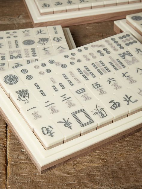 8 of the world’s most luxurious mahjong sets to up your game Mahjong Aesthetic, Mahjong Room, Mahjong Tile, Mahjong Tiles, Mahjong Set, Leather Trunk, Traditional Ink, Brown Color Palette, Feature Tiles