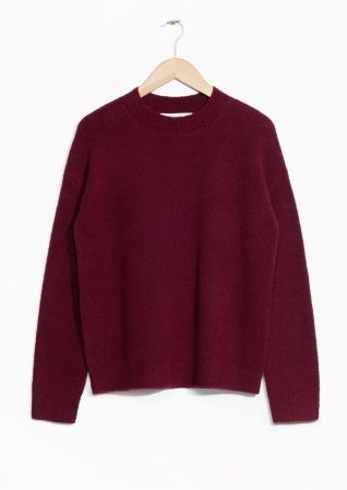 & Other Stories | Knit Sweater Burgandy Sweater, Red Sweater Outfit, Shopping List Clothes, Basic Clothes, Sunrise Avenue, Red Knit Sweater, Clothing Shopping, Casual College Outfits, Sweater Season