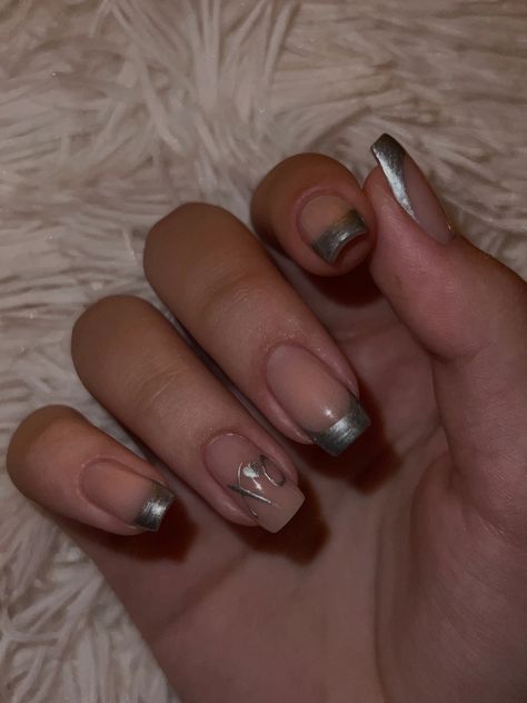 The Weeknd Nails for Concert. Silver Nails. French silver chrome nails. Nails For The Weeknd Concert, The Weekend Nails Ideas, Xo Nails Design The Weeknd, The Weekend Nails Xo, The Weeknd Nails Design After Hours, Weeknd Concert Outfit Ideas, The Weeknd Inspired Nails, Xo Nails The Weeknd, The Weeknd Nails Design