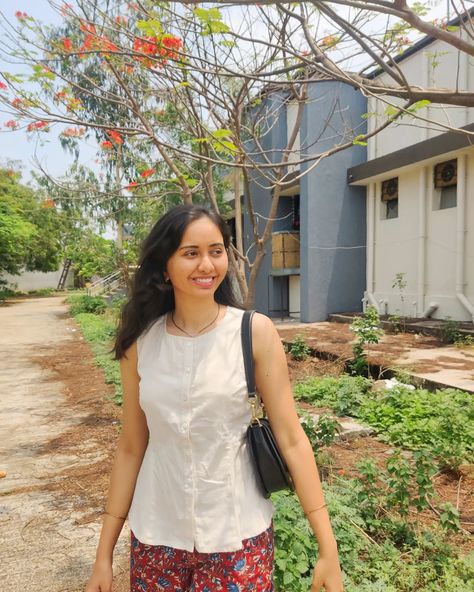 The cut on this top is everything I mean if you want to hide the tummy area it has a nice cut & fit. Outfit I wore on repeat this Summer 🌞. Top is a recent purchase from @myntra Comment for Link 🖇️ 🍉Fabric is Linen cotton 🍉 It comes with detachable sleeves too [Cotton top, Myntra tops, Myntra top finds, college tops, tops for office, summer tops, modest fashion, college wear, office wear] #summerfashion #summertop #cottontop #officewear #collegewear Would you wear it? Summer Tops Modest, College Tops, Fashion College, College Wear, Detachable Sleeves, On Repeat, Cotton Top, Office Wear, Summer Top