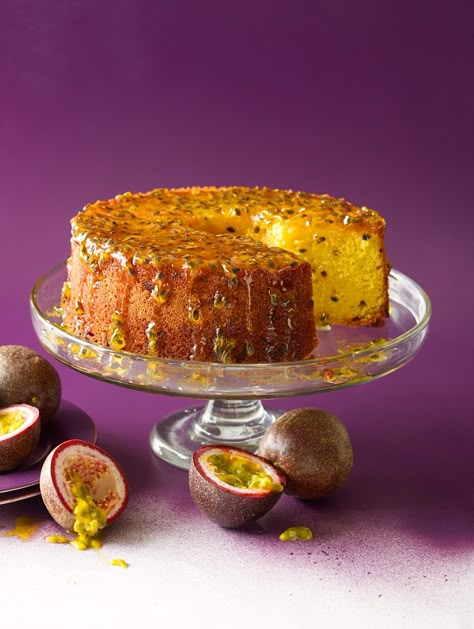 Passionfruit Cake, Passion Fruit Cake, Passionfruit Recipes, Cake Light, Sbs Food, Torte Cupcake, Fruitcake Recipes, Gateaux Cake, Brazilian Food