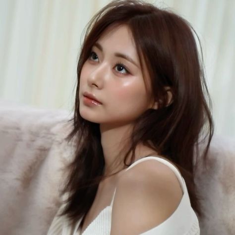 Tzuyu White Aesthetic, Tzuyu Hair, Twice Tzuyu Aesthetic, Tzuyu Pfp, Tzuyu Twice Icons, Tzuyu Lq, Tzuyu Aesthetic, Tzuyu Icon, Twice Aesthetic