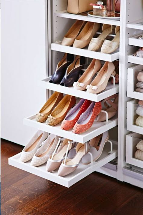 These Ikea closets are so stylish! Find some serious inspiration here. Ikea Shoe, Ikea Closet, Walking Closet, Pax Wardrobe, Dream Closets, Best Ikea, Walk In Wardrobe, Dressing Room Design, Master Closet