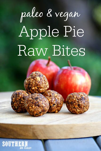 Healthy Apple Pie Raw Balls Recipe - raw bites, vegan, paleo, grain free, gluten free, sugar free, healthy snack, clean eating recipe, energy bites Sugar Free Healthy Snacks, Raw Balls, Clean Eating Recipe, Healthy Apple Pie, Vegan Apple Pie, Raw Snacks, Raw Vegan Diet, Energy Bites Recipes, Raw Vegan Desserts