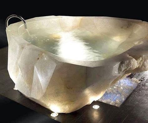 Stone Bathtub, Crystal Bath, Bathtub Design, Bad Design, Rock Crystal, Single Piece, Diy Design, Quartz Crystal, A Table