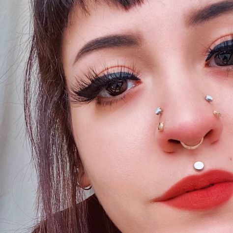 Facial Piercing Combinations, Nose Piercing Combinations, Elegant Piercings, Stacked Septum, Piercing Combinations, Mod Board, Facial Piercing, Fat Art, Medusa Piercing