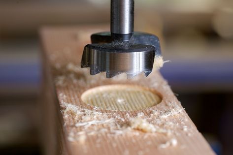 Forstner bits produce smooth, flat-bottomed holes perfect for fitting dowels into the holes. Learn how you can use them best in your projects. Woodworking Router Bits, Fine Woodworking Project, Cnc Manufacturing, Forstner Bit, Cleaning Wood Floors, Wood For Sale, Prototype Design, Pot Hanger, Wood Images