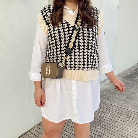 Sweater Vest Plus Size Outfit, Sweater Vest Outfit Plus Size, Plus Size Sweater Vest Outfit, Sweater Vest Plus Size, Knitted Vest Outfit, Houndstooth Sweater Vest, Fall Vest Outfits, Harness Outfit, Shein Plus Size