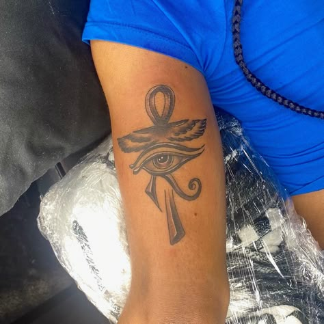 Ankh Shoulder Tattoo, Ankh Tattoo Sleeve, Wing Tattoos Men, Ankh And Eye Of Horus Tattoo, Top Arm Tattoo For Men, Ankh Tattoo Men, Eye Of Thoth Tattoo, Anhk Tattoos, Celtic Band Tattoo