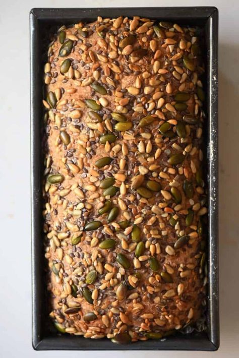 Banting Bread, Spelt Bread Recipe, Multigrain Bread Recipe, Quinoa Bread, Seeded Bread Recipes, Beginners Bread Recipe, Multi Grain Bread, Multigrain Bread, Wheat Bread Recipe