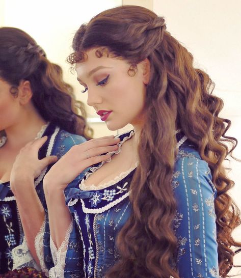 The Phantom Of The Opera on Twitter: "Wishing you were somehow here again?  @amy_manford, Christine Daaé Alternate.  #PhantomLondon.… " Christine Daae, Hair Reference, Phantom Of The Opera, Wedding Art, Hair Inspo, Opera, Beautiful Hair, Wedding Hairstyles, Hair Inspiration