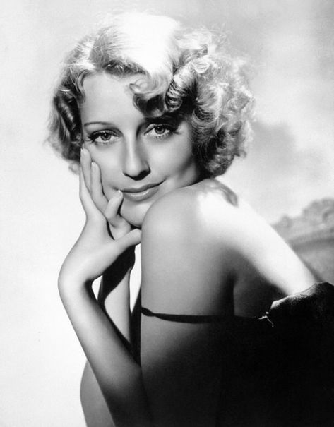 George Hurrell, Jeanette Macdonald, Musical Film, Collections Photography, Joan Crawford, The Golden Age, Golden Age Of Hollywood, Music Event, Classic Films