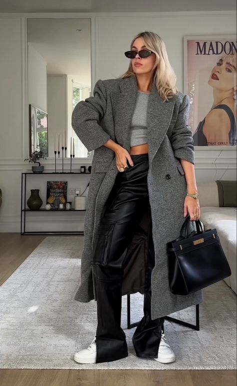 Wool Trench Coat Outfit, Long Grey Coat Outfit, Grey Wool Coat Outfit, Grey Coat Outfit, Wool Coat Outfit, Grey Wool Coat, Long Grey Coat, Oversized Wool Coat, New York Fits