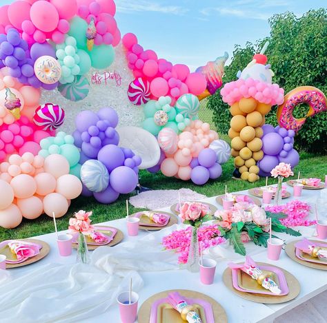 We can’t get enough of this Candyland Theme…..🍭🍬🧁💗 . . . . Event Design & Planning: @feteicons Balloons: @feteicons Table Decor:… | Instagram Candyland Table Decor, Candyland Theme, Sweet 16 Themes, Candy Land Birthday Party, Candyland Birthday, Candyland Party, Donut Party, Candyland Decorations, Party Table Decorations