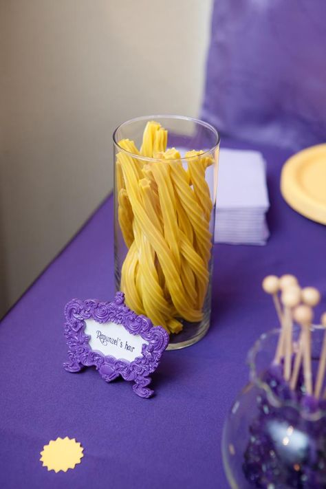 rapunzel cake decorating ideas | ... Ideas via Kara's Party Ideas Kara'sPartyIdeas.com #Rapunzel #Disney # Rapunzel Birthday Party Table, Rapunzel Party Ideas, Tangled Theme, Bolo Rapunzel, Rapunzel Cake, Tangled Birthday Party, Rapunzel Birthday, Rapunzel Birthday Party, Tangled Birthday