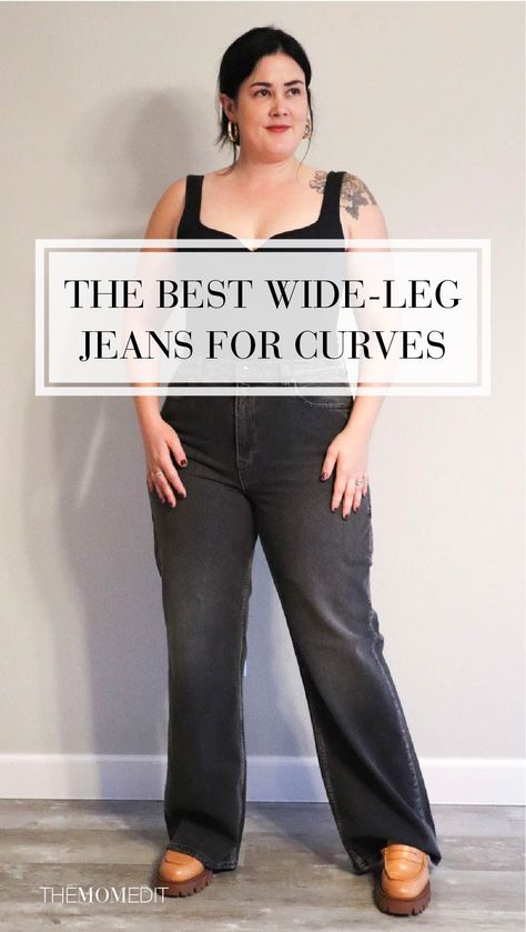 Wide Leg Jeans Thick Thighs, How To Style Wide Leg Black Jeans, Mid Size Baggy Jeans Outfit, Loose Wide Leg Jeans Outfit, Wide Leg Pants Outfit Apple Shape, Wide Leg Jeans Outfit Winter Plus Size, How To Style Wide Leg Jeans Plus Size, Jeans For Thick Thighs Women, Fall Fashion Midsize Women